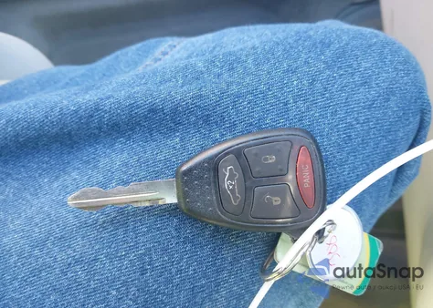 2007 Chrysler 300C из США, поврежденный, VIN 2C3KA63H07H808269